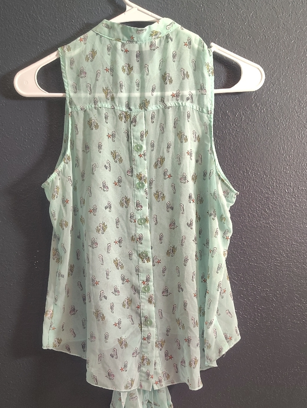 Patrons of Peace Mint Green whimsical Sleeveless Tie-Front Seahorse Sheer Crop - Picture 5 of 8